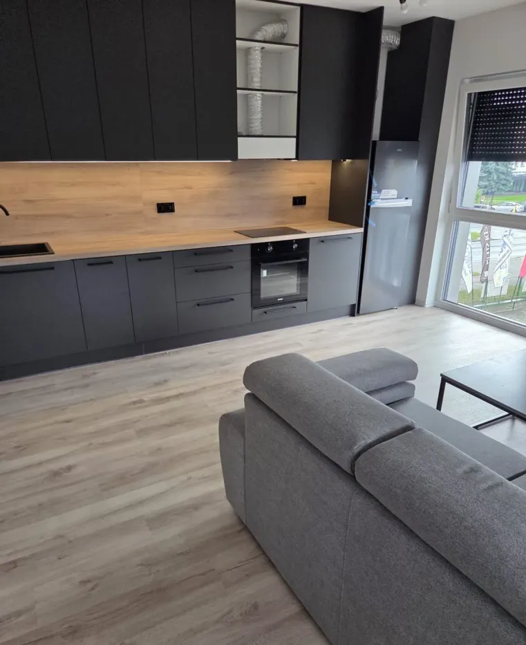 Nowy, urządzony apartament z miejscem parkingowym, wolne od zaraz!